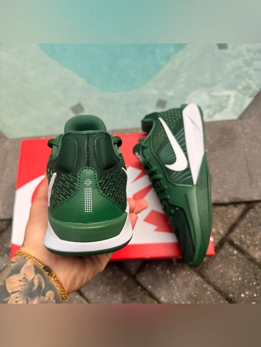 NIKE SABRINA 2 TB GORGE GREEN WHITE WOMEN SIZE 9 BASKETBALL SHOES HF3234-300
